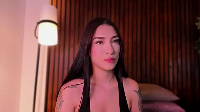 Jennmiiller  online show from 12/22/25, 12:13