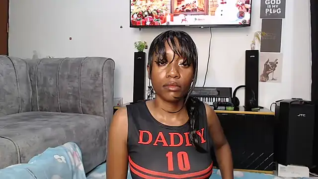 Zuri- online show from 12/03/25, 02:41