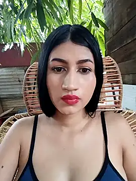 Snapshot of Julix_A chatting on 09/25/25, 06:22 Julix A online show from 09/25/25, 06:22