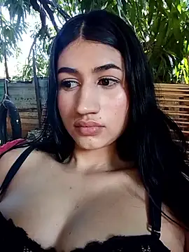 Snapshot of Julix_A chatting on 05/07/26, 07:19 Julix A online show from 05/07/26, 07:19