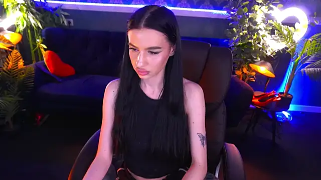 Snow WhiteeeX online show from 02/26/25, 01:53