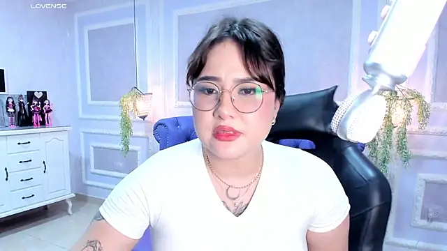 Snapshot of AHRI_LEE chatting on 02/12/25, 08:16 AHRI LEE online show from 02/12/25, 08:16