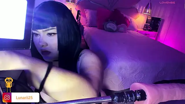 Snapshot of AHRI_LEE chatting on 11/30/25, 12:58 AHRI LEE online show from 11/30/25, 12:58