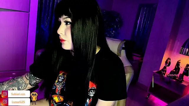 Snapshot of AHRI_LEE chatting on 12/19/25, 10:06 AHRI LEE online show from 12/19/25, 10:06