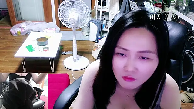 rami0428 online show from 05/19/26, 02:34
