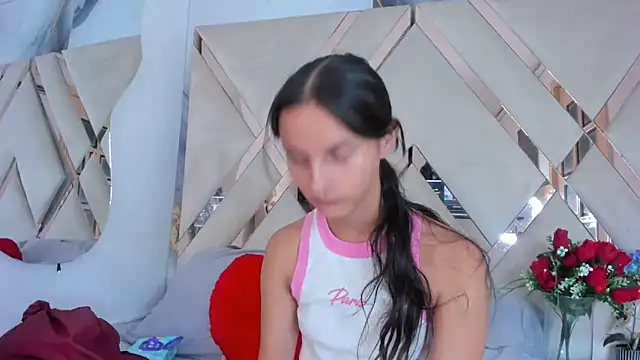 ninaht online show from 10/01/25, 08:37