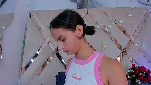 Snapshot of ninaht chatting on 01/06/26, 08:45 ninaht online show from 01/06/26, 08:45