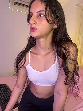 Snapshot of ninaht chatting on 02/06/26, 08:23 ninaht online show from 02/06/26, 08:23