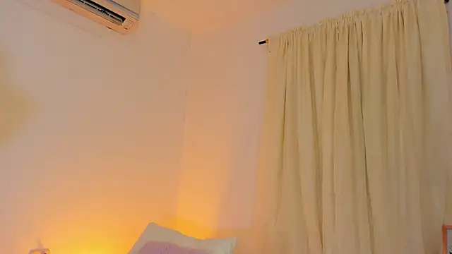 ninaht online show from 04/16/26, 09:04