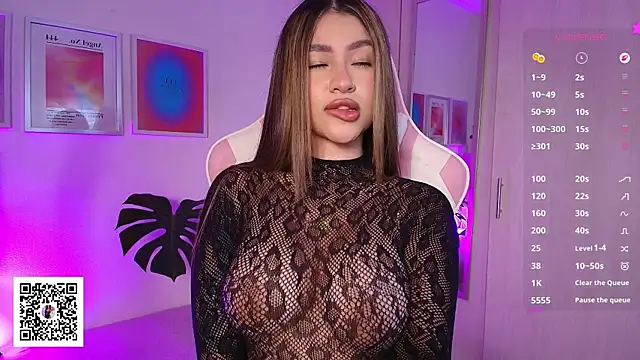 Liujunne2 online show from 11/12/25, 10:41