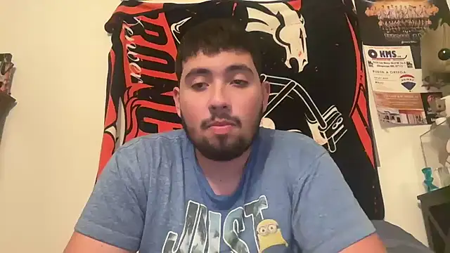 Snapshot of hornycollegestudenthung chatting on 12/18/25, 12:17 hornycollegestudenthung online show from 12/18/25, 12:17