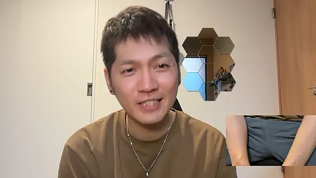 Snapshot of kensnb chatting on 05/22/26, 08:25 kensnb online show from 05/22/26, 08:25