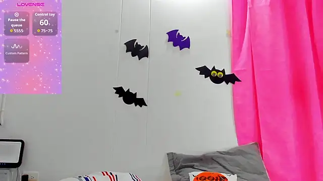 Natasha by online show from 10/11/25, 02:15