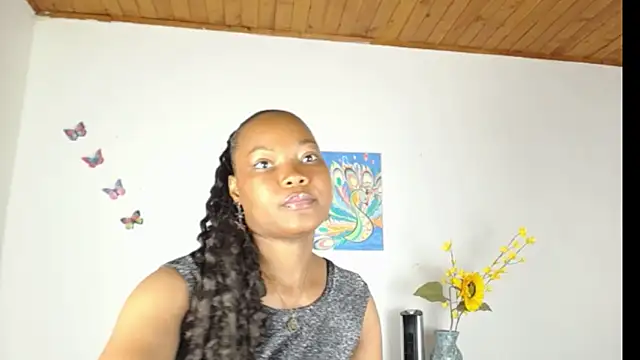 Snapshot of Madison__12 chatting on 01/04/25, 09:20 Madison  12 online show from 01/04/25, 09:20