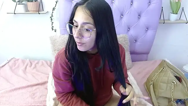 Freyja 01 online show from 09/22/25, 09:50