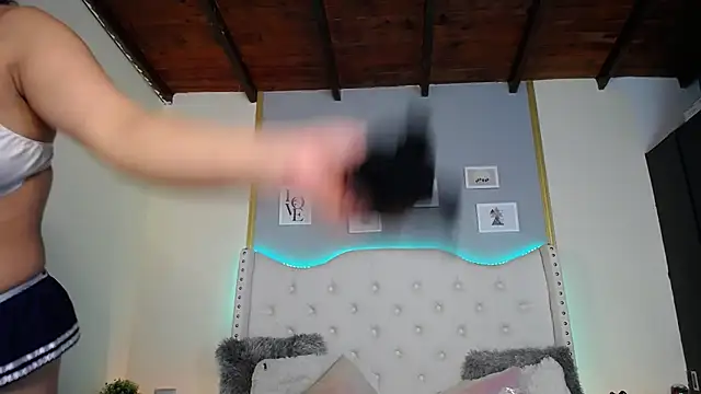 Snapshot of dante_ferraraa chatting on 02/27/26, 10:21 dante ferraraa online show from 02/27/26, 10:21