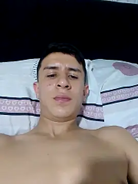 Snapshot of IsaiasAriasAz chatting on 04/21/26, 05:58 IsaiasAriasAz online show from 04/21/26, 05:58