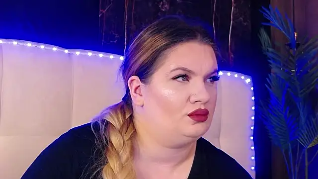 Snapshot of MelanieBrownn chatting on 03/07/26, 06:21 MelanieBrownn online show from 03/07/26, 06:21