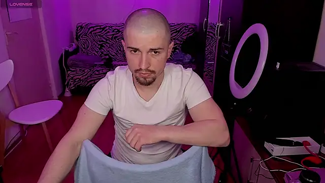 Michael Wolfborn online show from 03/04/25, 03:04