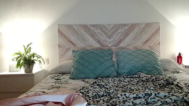 Snapshot of secretmuses chatting on 03/23/26, 10:14 secretmuses online show from 03/23/26, 10:14