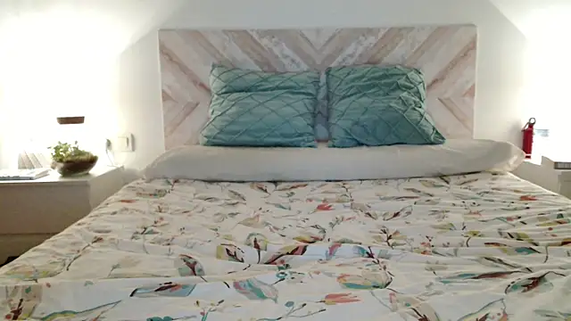 Snapshot of secretmuses chatting on 04/06/26, 09:27 secretmuses online show from 04/06/26, 09:27