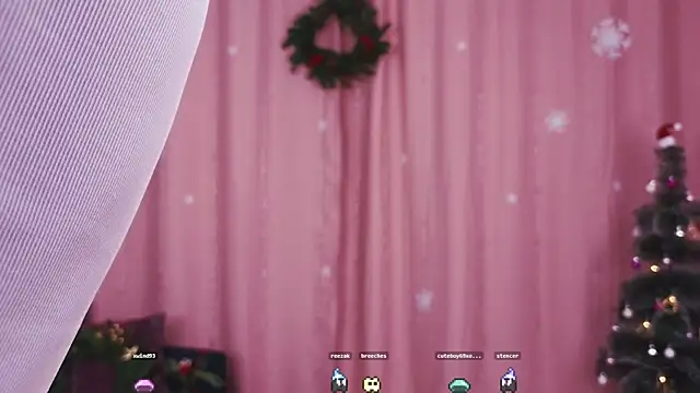 Snapshot of KimWilli chatting on 12/14/24, 07:25 KimWilli online show from 12/14/24, 07:25