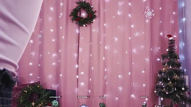 Snapshot of KimWilli chatting on 12/23/24, 07:20 KimWilli online show from 12/23/24, 07:20