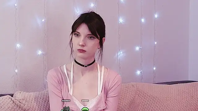 Snapshot of KimWilli chatting on 01/09/25, 07:29 KimWilli online show from 01/09/25, 07:29