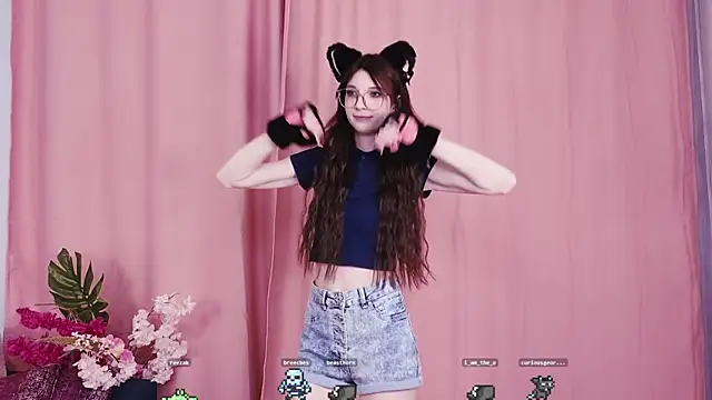 Snapshot of KimWilli chatting on 01/18/25, 07:15 KimWilli online show from 01/18/25, 07:15