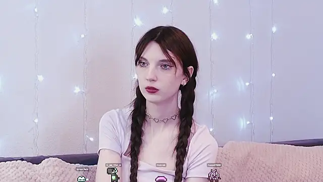 Snapshot of KimWilli chatting on 01/28/25, 10:12 KimWilli online show from 01/28/25, 10:12