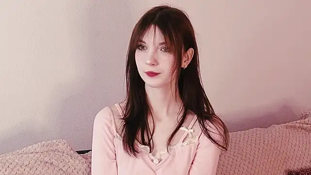 Snapshot of KimWilli chatting on 03/20/25, 04:20 KimWilli online show from 03/20/25, 04:20