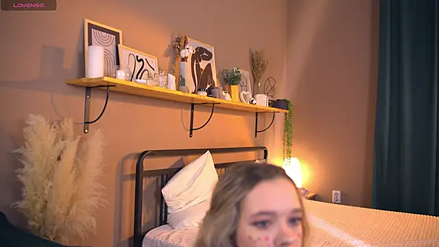  AlinaBailey online show from 01/23/25, 11:37