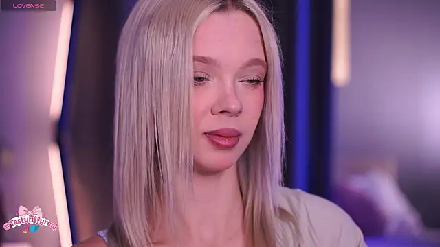 Snapshot of _AlinaBailey chatting on 03/14/26, 07:58 AlinaBailey online show from 03/14/26, 07:58