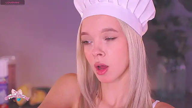 Snapshot of _AlinaBailey chatting on 03/22/26, 03:15 AlinaBailey online show from 03/22/26, 03:15