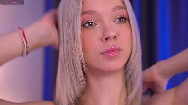 Snapshot of _AlinaBailey chatting on 04/21/26, 08:09 AlinaBailey online show from 04/21/26, 08:09