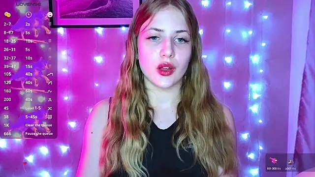 Snapshot of PureAlisMiracle chatting on 02/15/25, 08:33 PureAlisMiracle online show from 02/15/25, 08:33