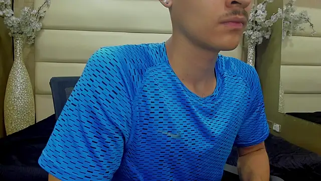 Desmon Clark online show from 03/11/25, 04:10