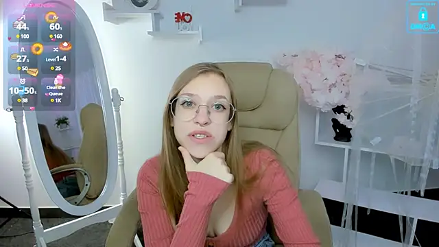 LayriantaVee online show from 02/03/25, 06:56