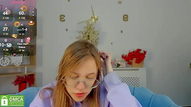 LayriantaVee online show from 10/03/25, 05:59