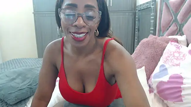 Snapshot of Ginachaudex chatting on 06/23/26, 02:04 Ginachaudex online show from 06/23/26, 02:04