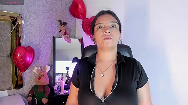 Snapshot of Candys_victoria chatting on 03/05/26, 03:24 Candys victoria online show from 03/05/26, 03:24