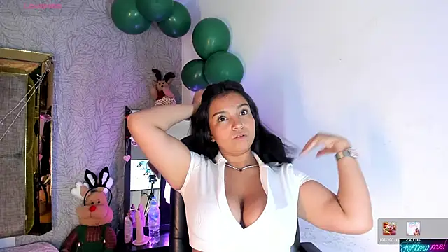 Snapshot of Candys_victoria chatting on 04/07/26, 05:19 Candys victoria online show from 04/07/26, 05:19