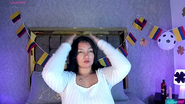 Snapshot of Candys_victoria chatting on 06/25/26, 04:12 Candys victoria online show from 06/25/26, 04:12