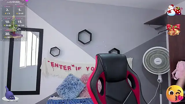 Danniela rivera online show from 12/10/24, 03:12