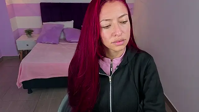 Snapshot of Scarlett__bell chatting on 06/23/26, 11:19 Scarlett bell online show from 06/23/26, 11:19