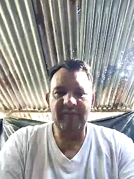 Snapshot of RogueTraveler chatting on 02/19/25, 02:12 RogueTraveler online show from 02/19/25, 02:12