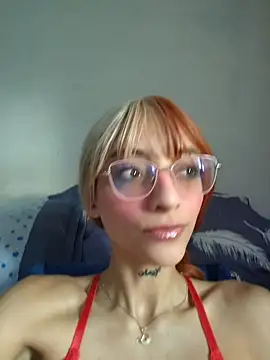 Snapshot of Dani_pegin chatting on 05/16/26, 12:04 Dani pegin online show from 05/16/26, 12:04
