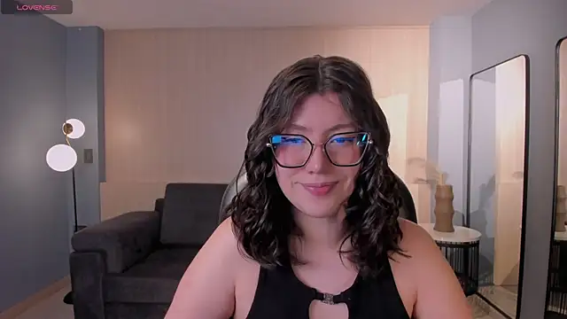 Snapshot of AmberFarrell chatting on 07/06/26, 08:11 AmberFarrell online show from 07/06/26, 08:11