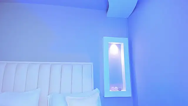 Snapshot of HannaPaola chatting on 11/07/25, 10:32 HannaPaola online show from 11/07/25, 10:32