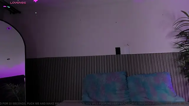 valentina lux online show from 03/13/26, 07:31